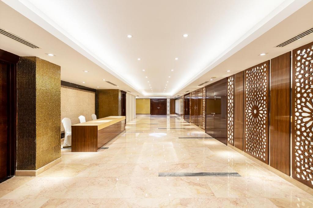 Dhaka Regency Hotel & Resort Exterior photo